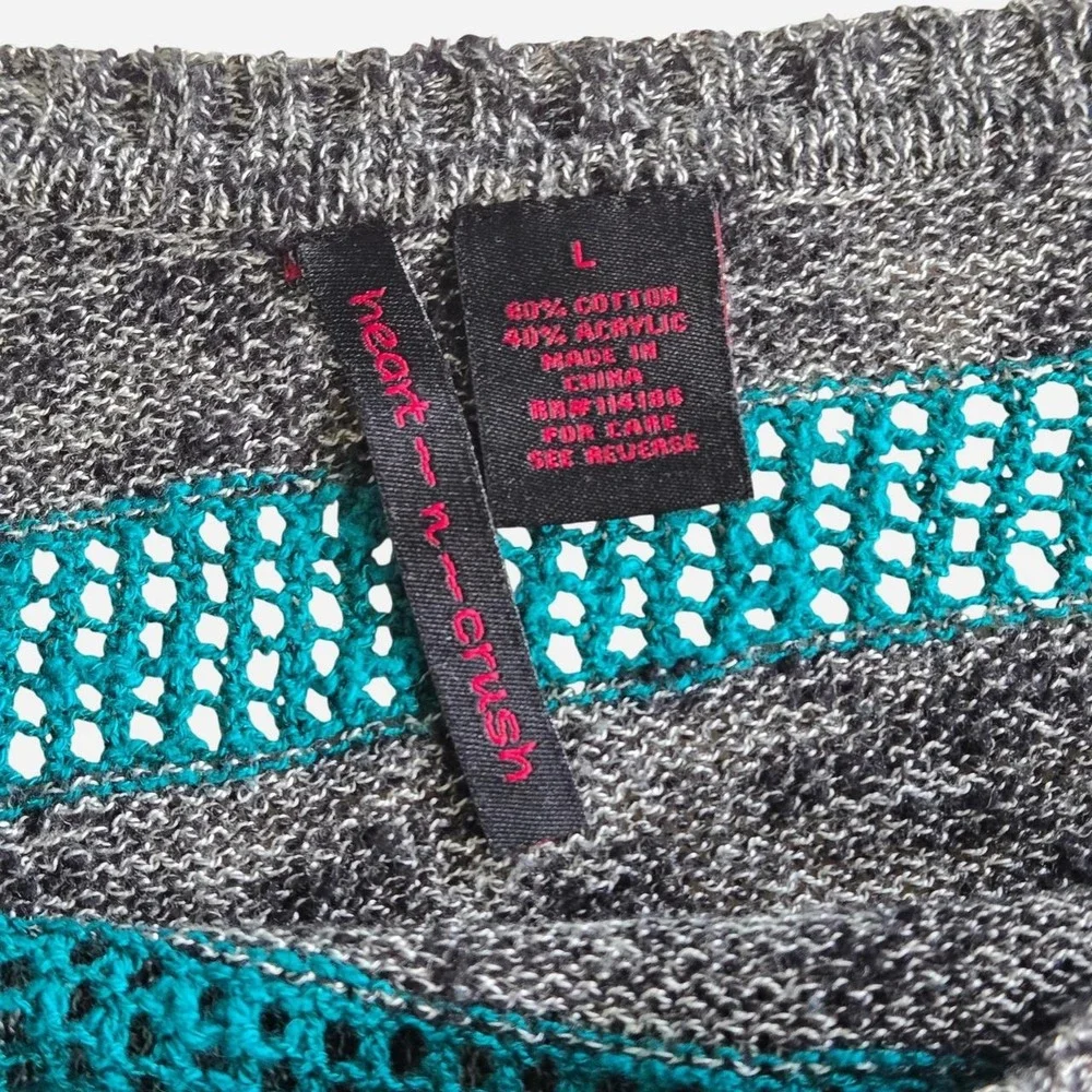 VTG y2k alternative, goth, emo asymmetrical lightweight knit top. - Picture 5 of 6
